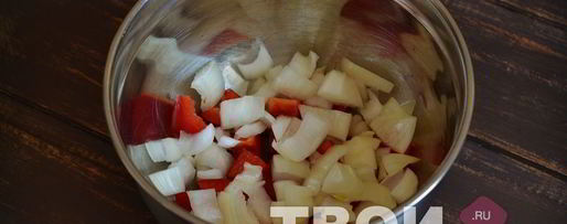 Шаг 1: фаршированной курицы с яблоками