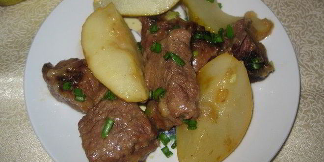 Рецепт говядины, тушенной с грушами