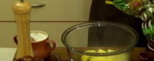 Шаг 4: картофеля и мясо в горшочках