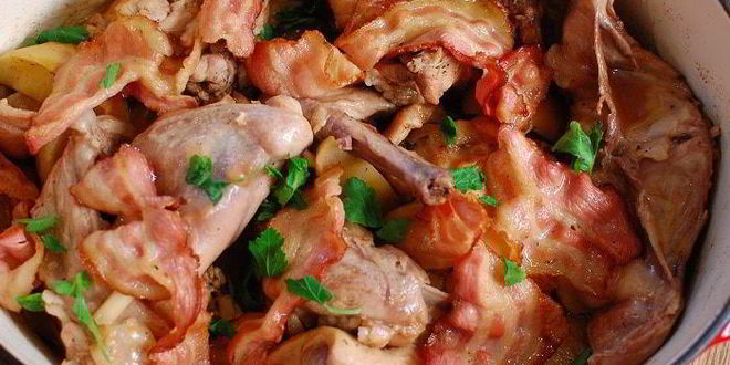 Рецепт кролика с яблоками, тушенный в вине