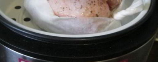 Шаг 5: куриной грудки с цукини и пореем на пару