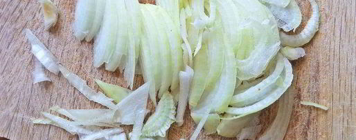 Шаг 11: курицы карри с карамелизированным луком и омлетом