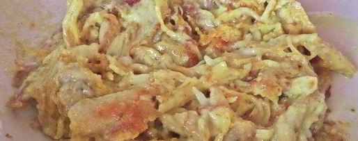 Шаг 9: курицы карри с карамелизированным луком и омлетом