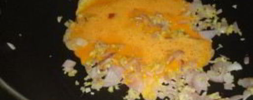 Шаг 7: курицы мелкими кусочками