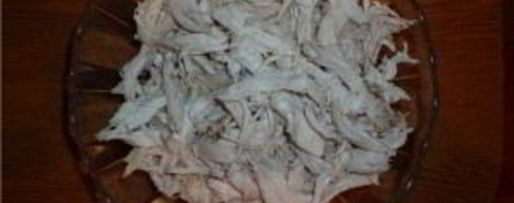 Шаг 1: курицы с грибами и ананасами