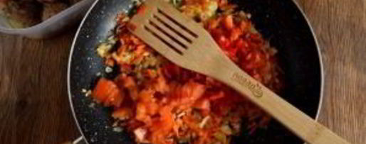 Шаг 3: курицы с рисом и овощами по-каталонски