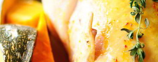 Шаг 2: курицы с тимьяном, тыквой и начинкой в марокканском стиле