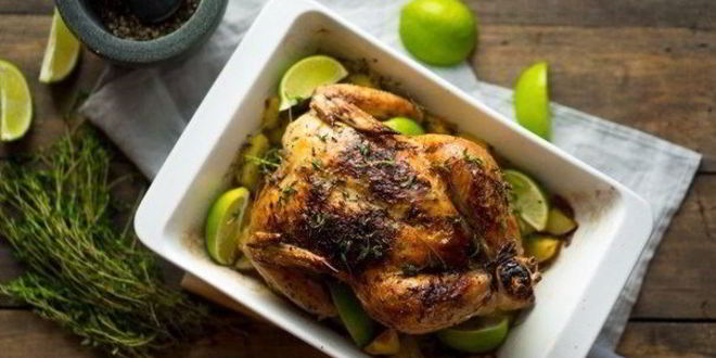 Рецепт курицы, запеченной с пряными травами и лимоном, к новогоднему столу