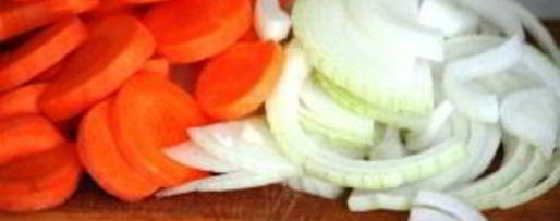 Шаг 3: острой баранины с овощами и черносливом