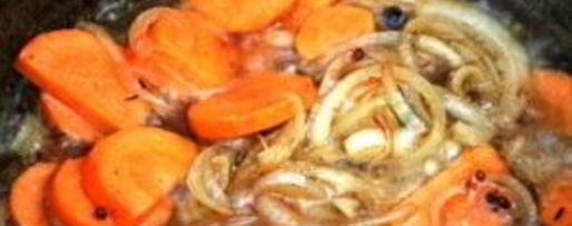 Шаг 4: острой баранины с овощами и черносливом