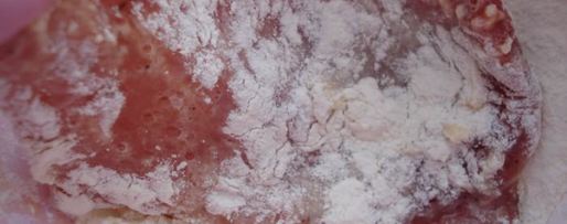 Шаг 3: отбивных из свинины на сковороде в кляре