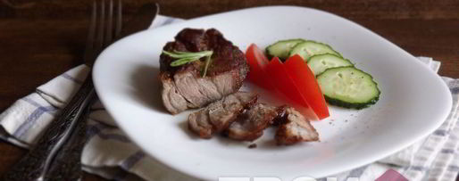 Шаг 3: свинины с розмарином