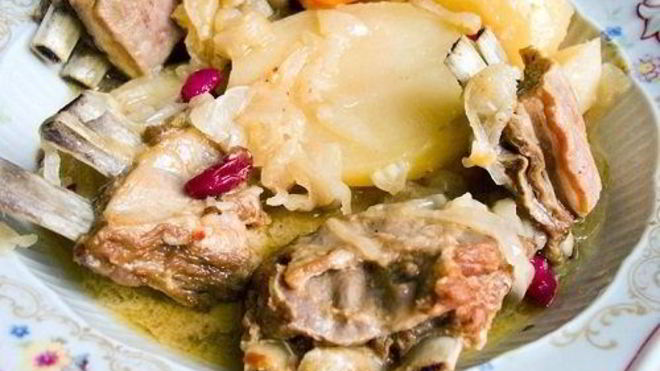 Рецепт Тушеных ребрышек с картошкой