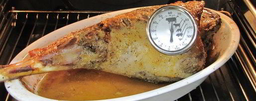 Шаг 7: запеченной бараньей ножки с чесноком в качестве гарнира