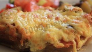 Рецепт Запеченного мяса в фольге в духовке с грибами и помидорами