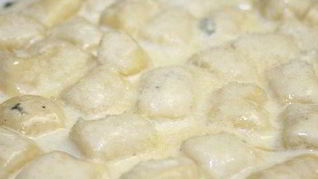 Рецепт Ньокков в сливочном соусе с беконом