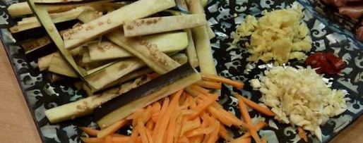 Шаг 1: баклажанов с мясом по-китайски