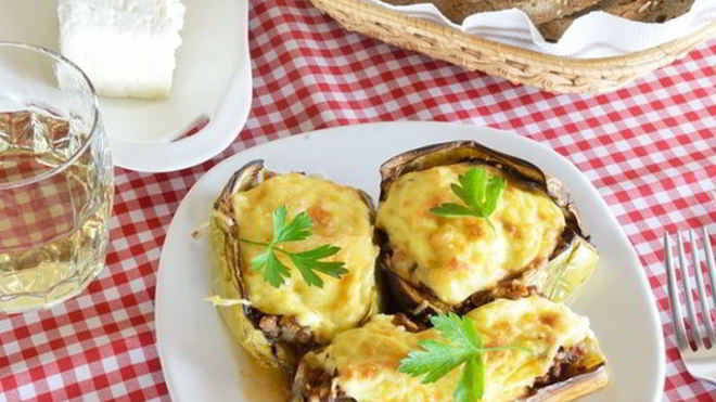 Рецепт Фаршированных баклажанов запеченных с овощами