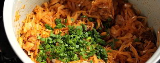 Шаг 6: капусты с мясом и грибами в мультиварке