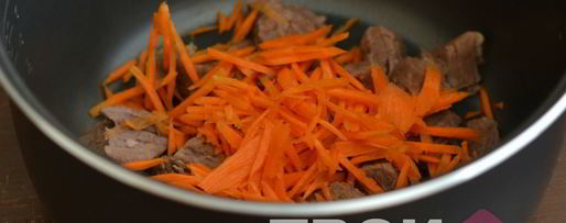 Шаг 1: капусты с мясом в мультиварке