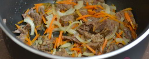 Шаг 3: капусты с мясом в мультиварке