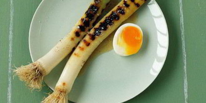 Рецепт лука-порея на гриле с мускатным орехом