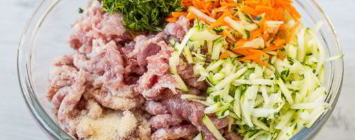 Шаг 2: печеного перца, фаршированного курицей и овощами