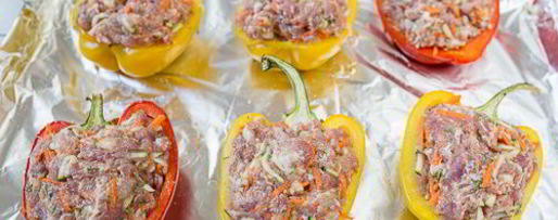 Шаг 4: печеного перца, фаршированного курицей и овощами