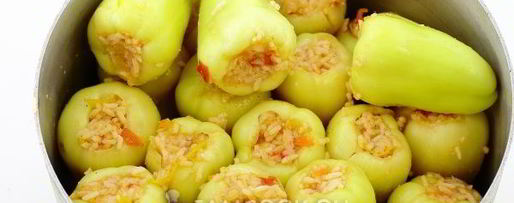Шаг 8: перца, фаршированного овощами и рисом