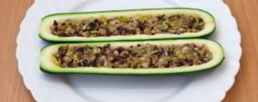 Шаг 10: цуккини, фаршированные грибами