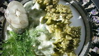 Рецепт Цветной капусты под сырно-чесночным соусом