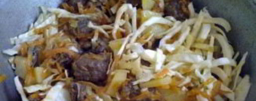Шаг 3: тушеной капусты с картошкой мясом