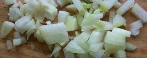 Шаг 2: тушеной картошки в горшочках