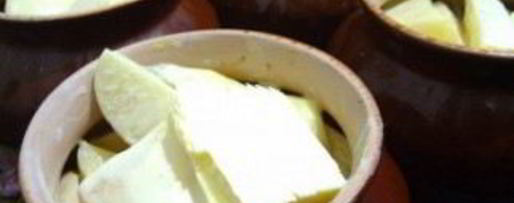 Шаг 8: тушеной картошки в горшочках