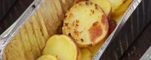 Шаг 1: запеченного картофеля с тимьяном и чесноком