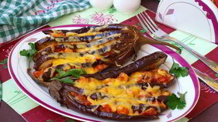 Рецепт Запеченных вееров из баклажанов с курицей