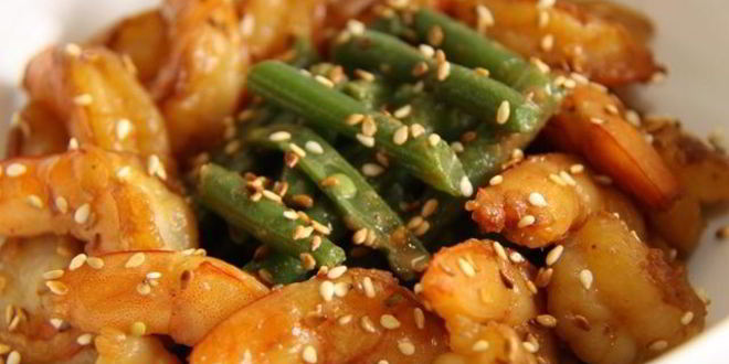 Рецепт зеленой фасоли с тахини и креветками