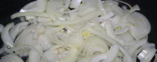 Шаг 3: индюшиной печени в сметанно-луковом соусе