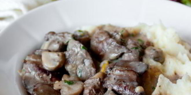 Рецепт куриной печени с грибами в сливочном соусе