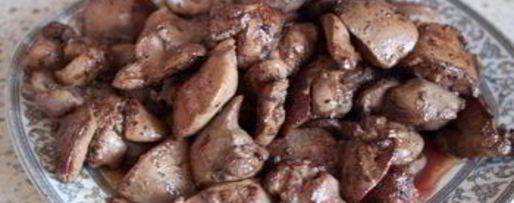 Шаг 4: куриной печени с грибами в сливочном соусе