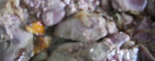 Шаг 3: куриной печени с лисичками в сметанном соусе