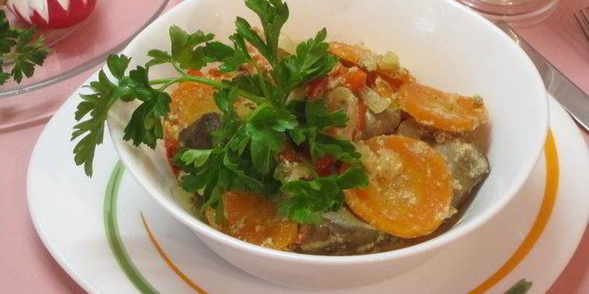 Рецепт куриной печени с овощами в духовке