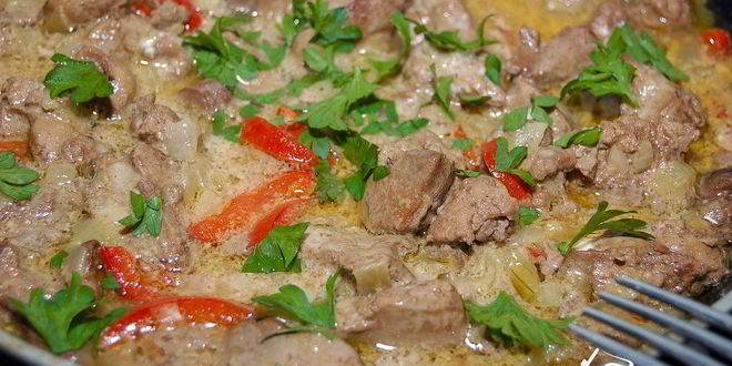 Рецепт куриной печени, тушенной с болгарским перцем