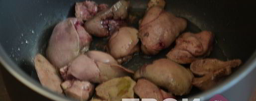 Шаг 1: куриной печени в мультиварке