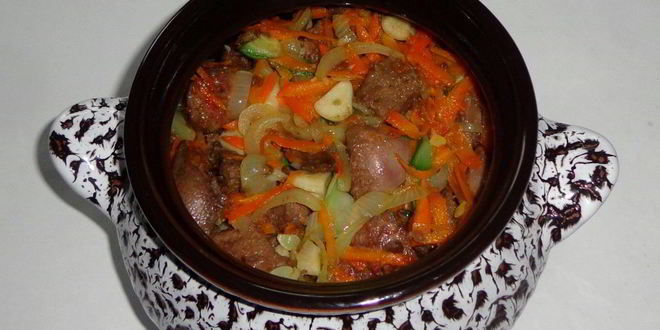 Рецепт печени с кабачками в горшочке
