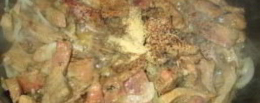 Шаг 1: печени, тушенной в соусе