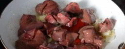 Шаг 2: печени в соусе