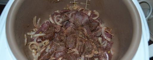 Шаг 2: свиной печени в сметане в мультиварке