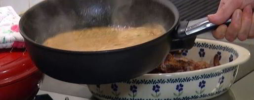 Шаг 4: телячьей печени в винном соусе с шалфеем