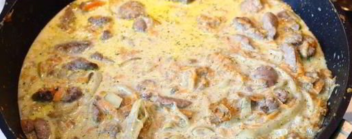 Шаг 13: тушеной печени со сметаной, морковью и луком